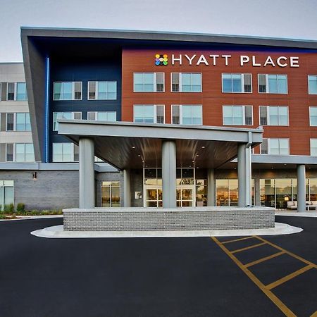 Hyatt Place At Wichita State University מראה חיצוני תמונה